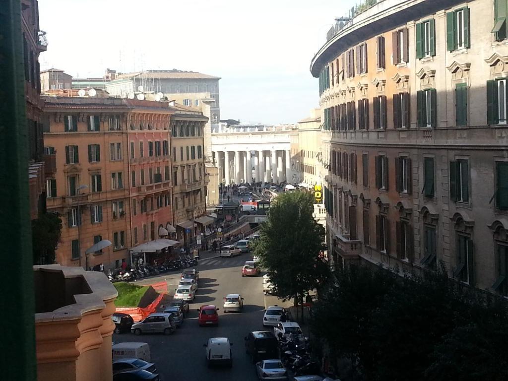 Vatican View Rooms Rome Bilik gambar